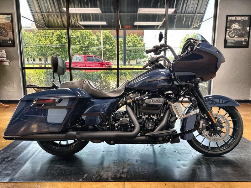 2019 Harley-Davidson® Road Glide® Special Billiard Blue