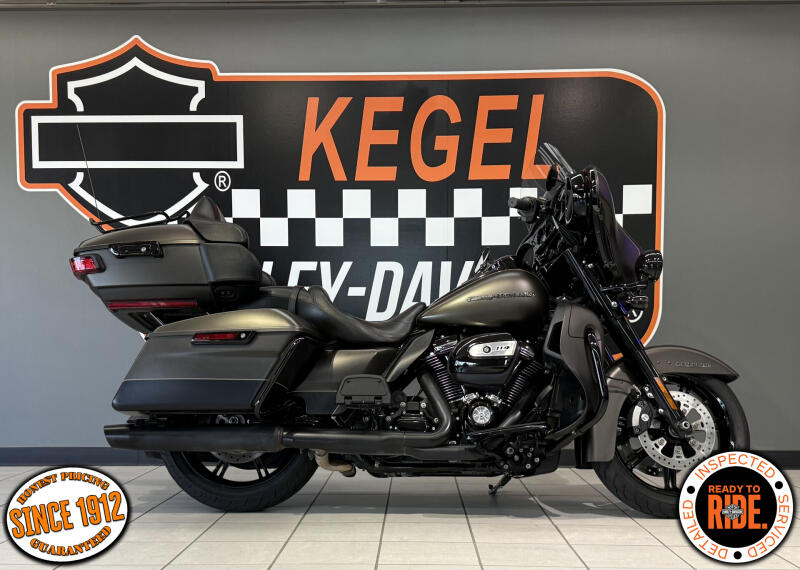 2021 Harley-Davidson® Ultra Limited River Rock Gray Denim/Black Denim - Black Finish
