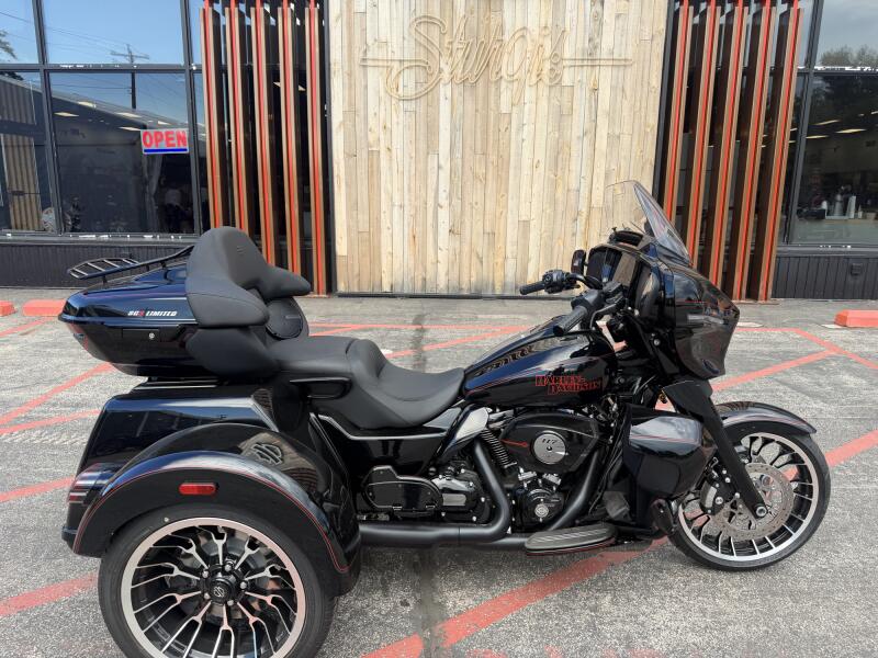 Harley-Davidson® Street Glide 3 Limited 2026