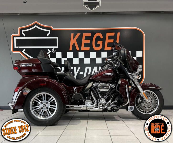 2019 Harley-Davidson® Tri Glide® Ultra Twisted Cherry