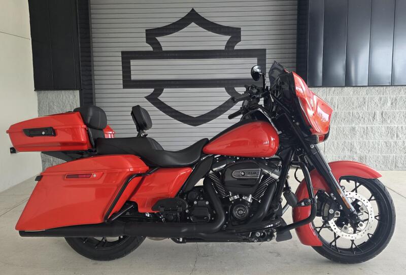 2020 Harley-Davidson® Road Glide® Special Scorched Orange/Silver Flux