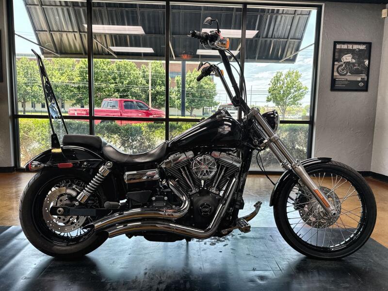2015 Harley-Davidson® Wide Glide® Vivid Black
