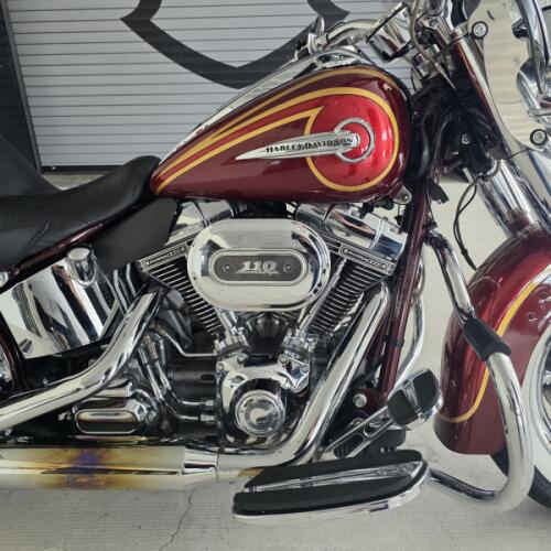 2014 Harley-Davidson® CVO™ Softail® Deluxe Crimson Red Sunglo and Ruby Flake with Airflow Graphics thumb 0