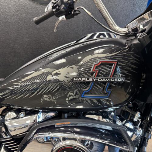 2026 Harley-Davidson® Road Glide® thumb 1