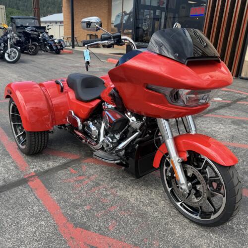 Harley-Davidson® Road Glide 3 2026 thumb 2