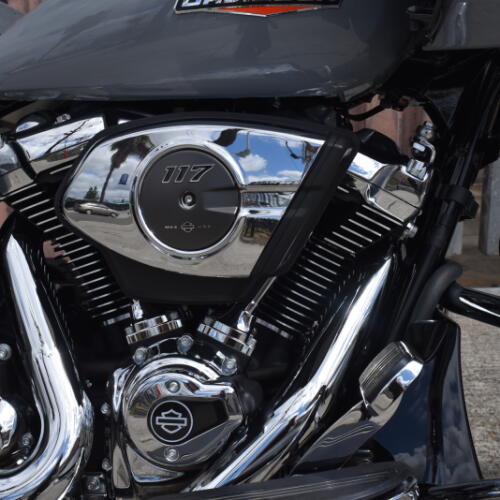 2026 Harley-Davidson® Road Glide® FLTRX thumb 3