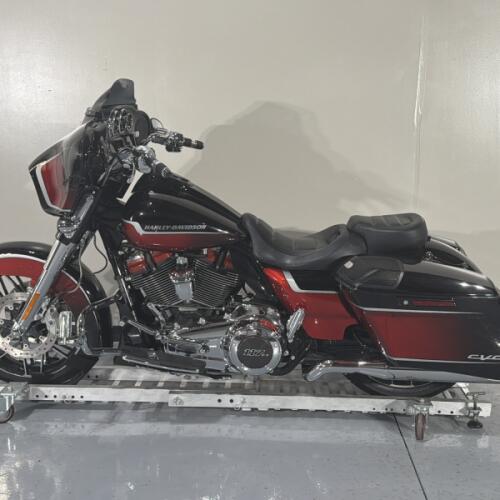 Harley-Davidson® CVO™ Street Glide® 2021 thumb 0