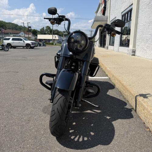 2019 FLHRXS Road King® Special thumb 2