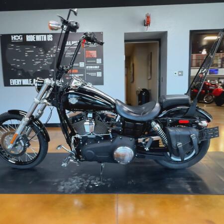 2015 Harley-Davidson® Wide Glide® Vivid Black thumb 2