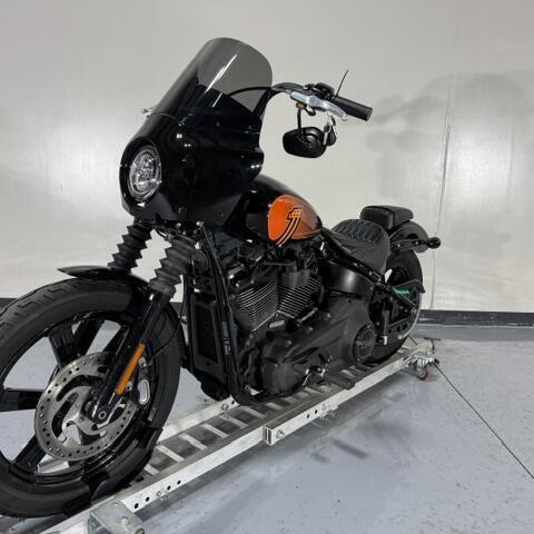 Harley-Davidson® Street Bob® 114 2022 thumb 1