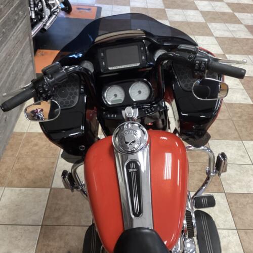 2017 Harley-Davidson® Road Glide® Special Custom Colour Laguna Orange thumb 2