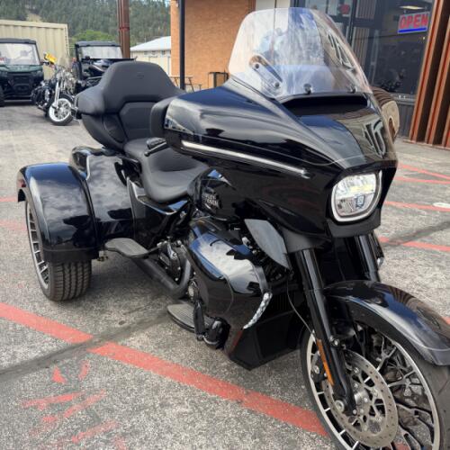 Harley-Davidson® Street Glide 3 Limited 2026 thumb 2