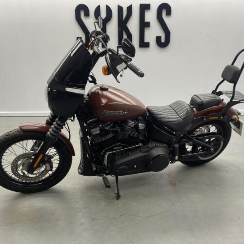 2018 Harley Davidson FXBB Softail Street Bob in Red Iron Denim thumb 1