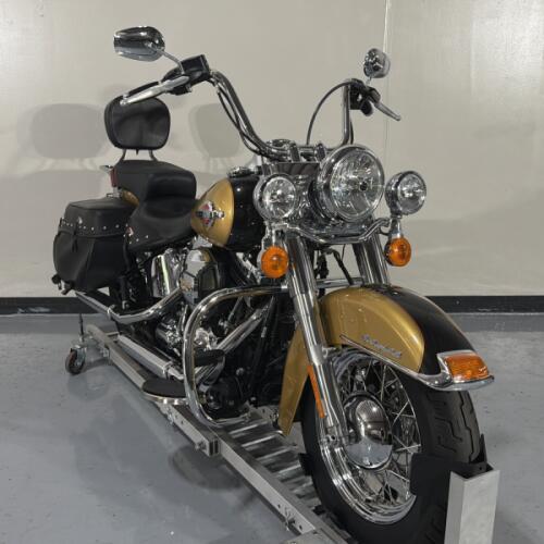 Harley-Davidson® Heritage Softail® Classic 2017 thumb 3
