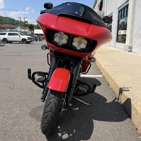 2023 FLTRX Road Glide® thumb 2
