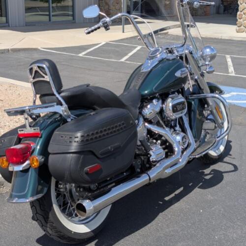 2024 Harley-Davidson® Heritage Classic Alpine Green thumb 1
