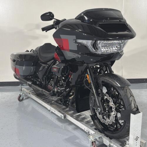 FLTRXSTSE 2025 CVO™ Road Glide™ ST thumb 3