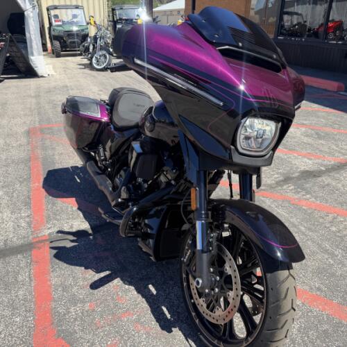 Harley-Davidson® CVO™ Street Glide™ 2025 thumb 2