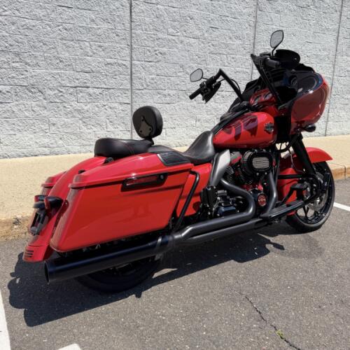 2023 FLTRX Road Glide® thumb 1