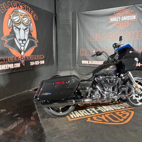 2026 Harley-Davidson® Road Glide® FLTRX  thumb 3