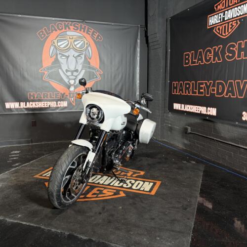 2021 Harley-Davidson® Sport Glide® FLSB  thumb 0