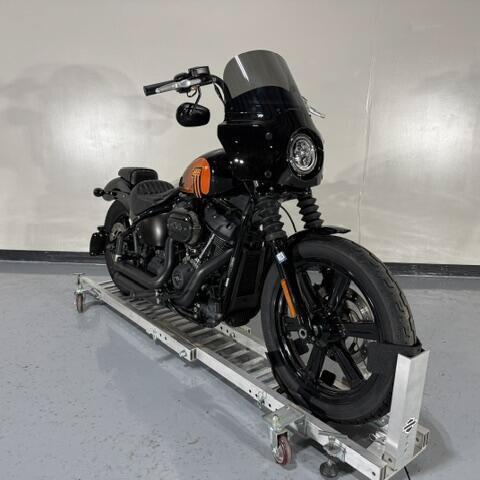 Harley-Davidson® Street Bob® 114 2022 thumb 3