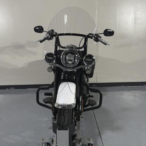 Harley-Davidson® Heritage Classic 2025 thumb 2