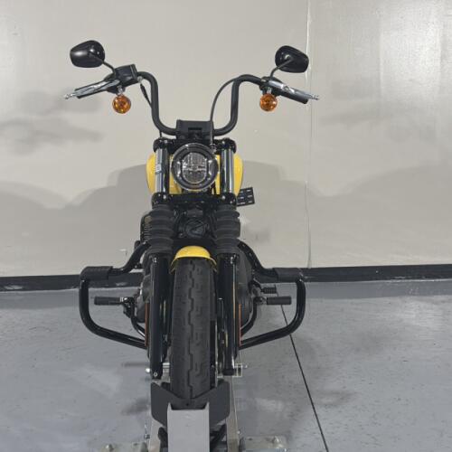Harley-Davidson® Street Bob® 114 2023 thumb 2