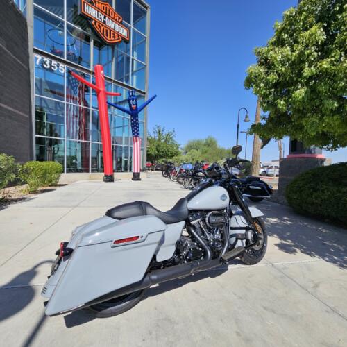 FLHRXS 2025 Road King™ Special thumb 1