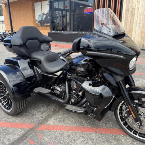 Harley-Davidson® Street Glide 3 Limited 2026 thumb 3