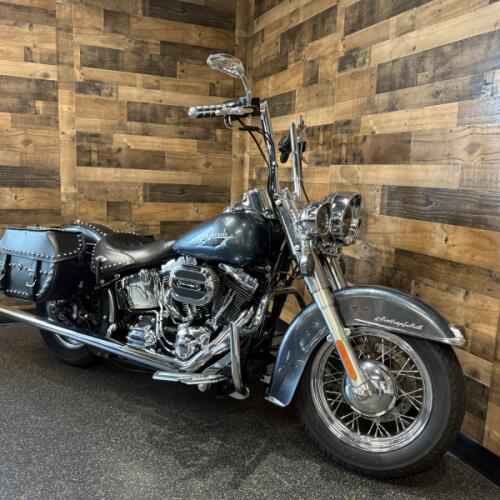 2015 Harley-Davidson® Heritage Softail® Classic Custom Colour Black Magic FLSTC103 thumb 3