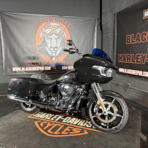 2026 Harley-Davidson® Road Glide® FLTRX  thumb 2