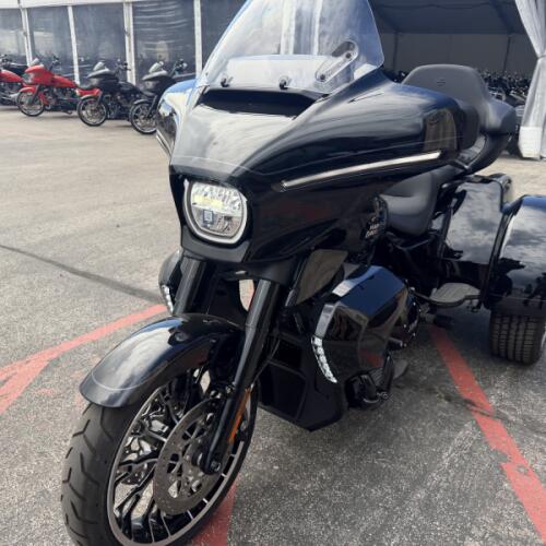 Harley-Davidson® Street Glide 3 Limited 2026 thumb 0