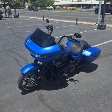 FLTRX 2026 Road Glide® thumb 2