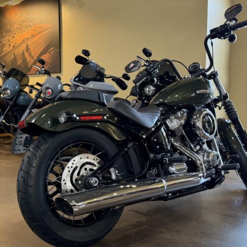 Harley-Davidson® Street Bob® 2026 thumb 2