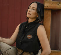 Women's H-D Essential Tie Front Top