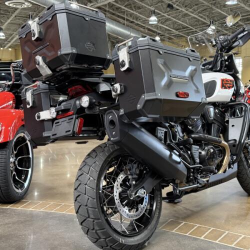 Harley-Davidson® Pan America 1250 Limited 2026 thumb 2