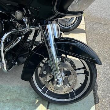 2015 Harley-Davidson® Road Glide® Special Vivid Black thumb 1