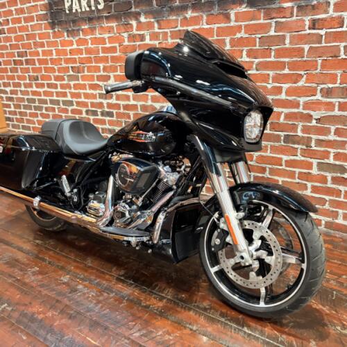 FLHX 2025 Street Glide™ thumb 3