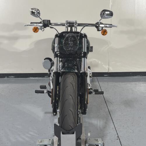 Harley-Davidson® Breakout™ 117 2024 thumb 2