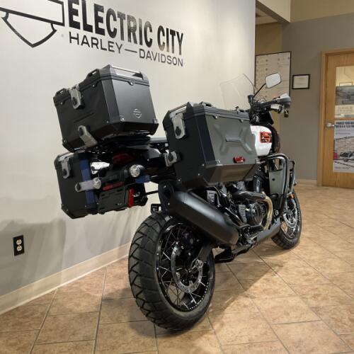 2026 Harley-Davidson® RA1250L Pan America 1250 Limited White Onyx Pearl thumb 0