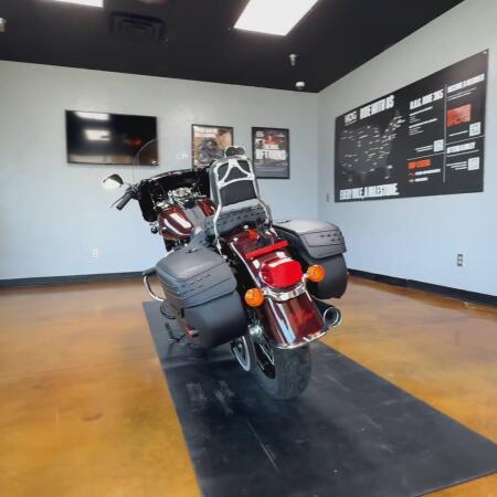 2018 Harley-Davidson® Heritage Classic 114 Twisted Cherry thumb 0