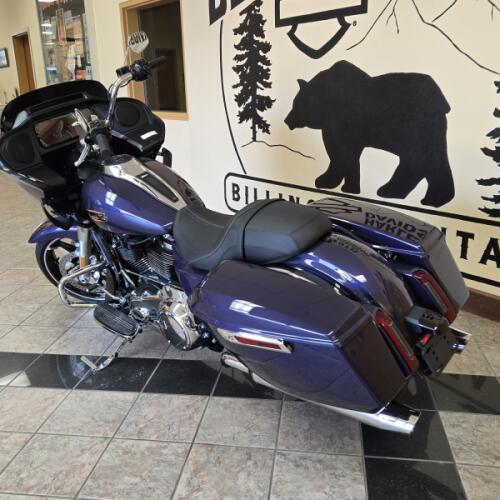 2026 Harley-Davidson® Road Glide® Purple Abyss Chrome Trim thumb 2