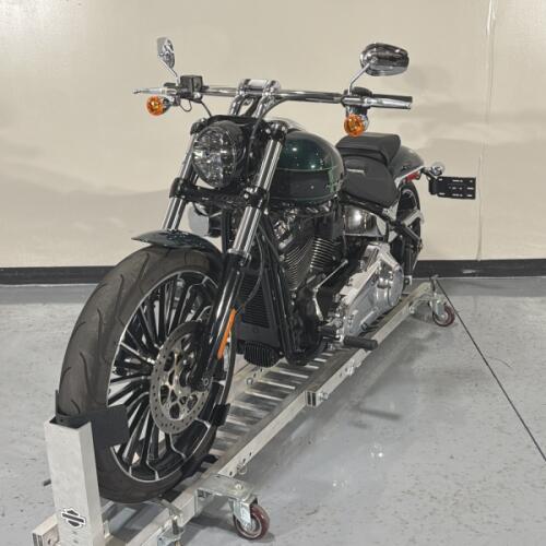 Harley-Davidson® Breakout™ 117 2024 thumb 1