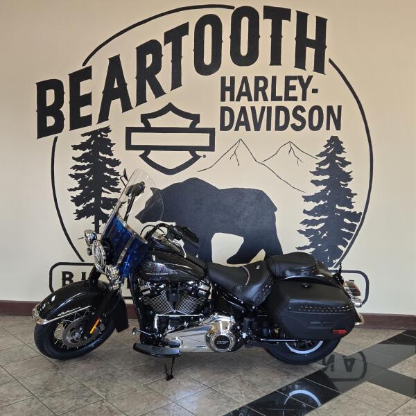 2026 Harley-Davidson® Heritage Classic Midnight Ember w/Laced Wheels