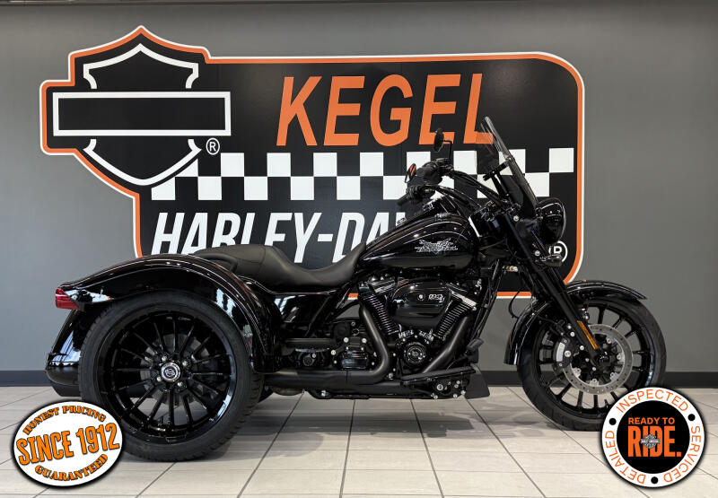 2024 Harley-Davidson® Freewheeler® Vivid Black
