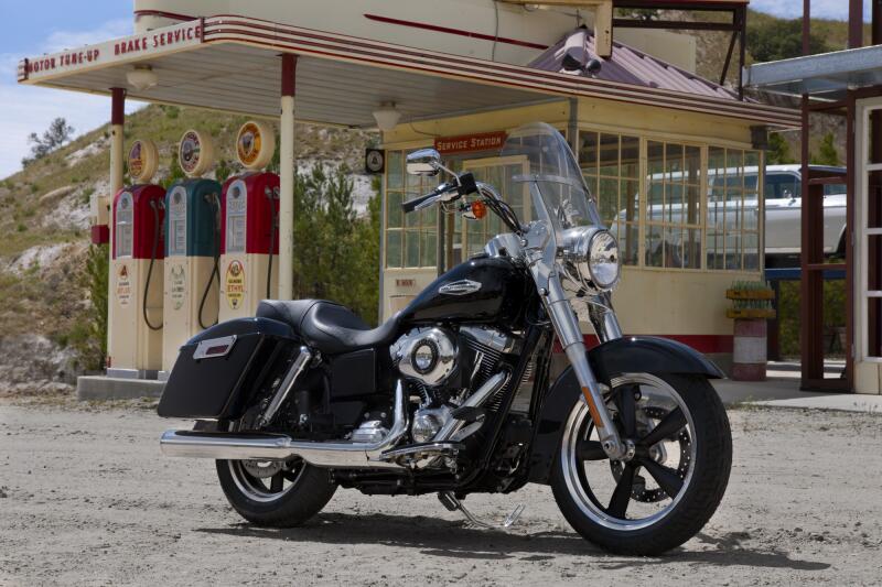 2013 Harley-Davidson® Switchback™ FLD Big Blue Pearl