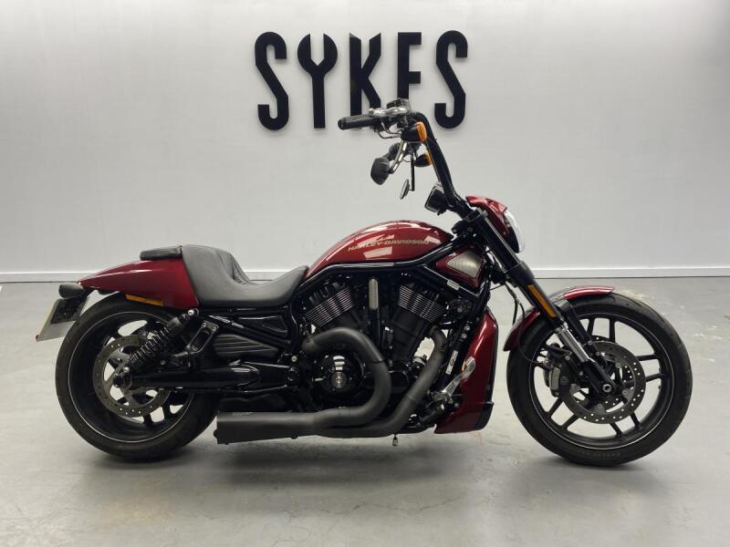 Harley-Davidson VRSCDX Night Rod Special in Velocity Red Sunglo