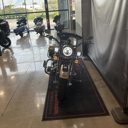 2003 Cvo Road King 2 thumb 0