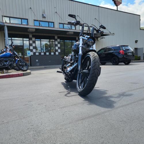 2015 Harley-Davidson® Breakout® Vivid Black thumb 0